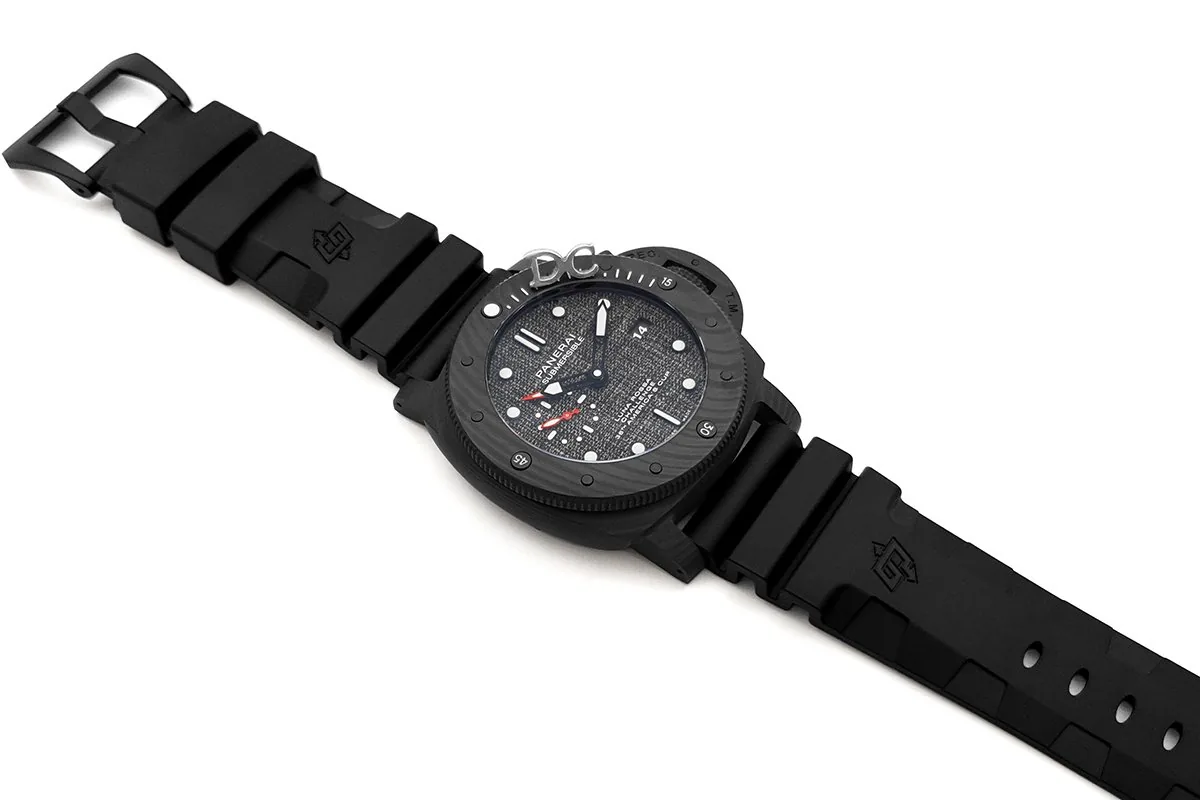 PAM1039 Submersible Luna Rossa 47mm - immagine 2
