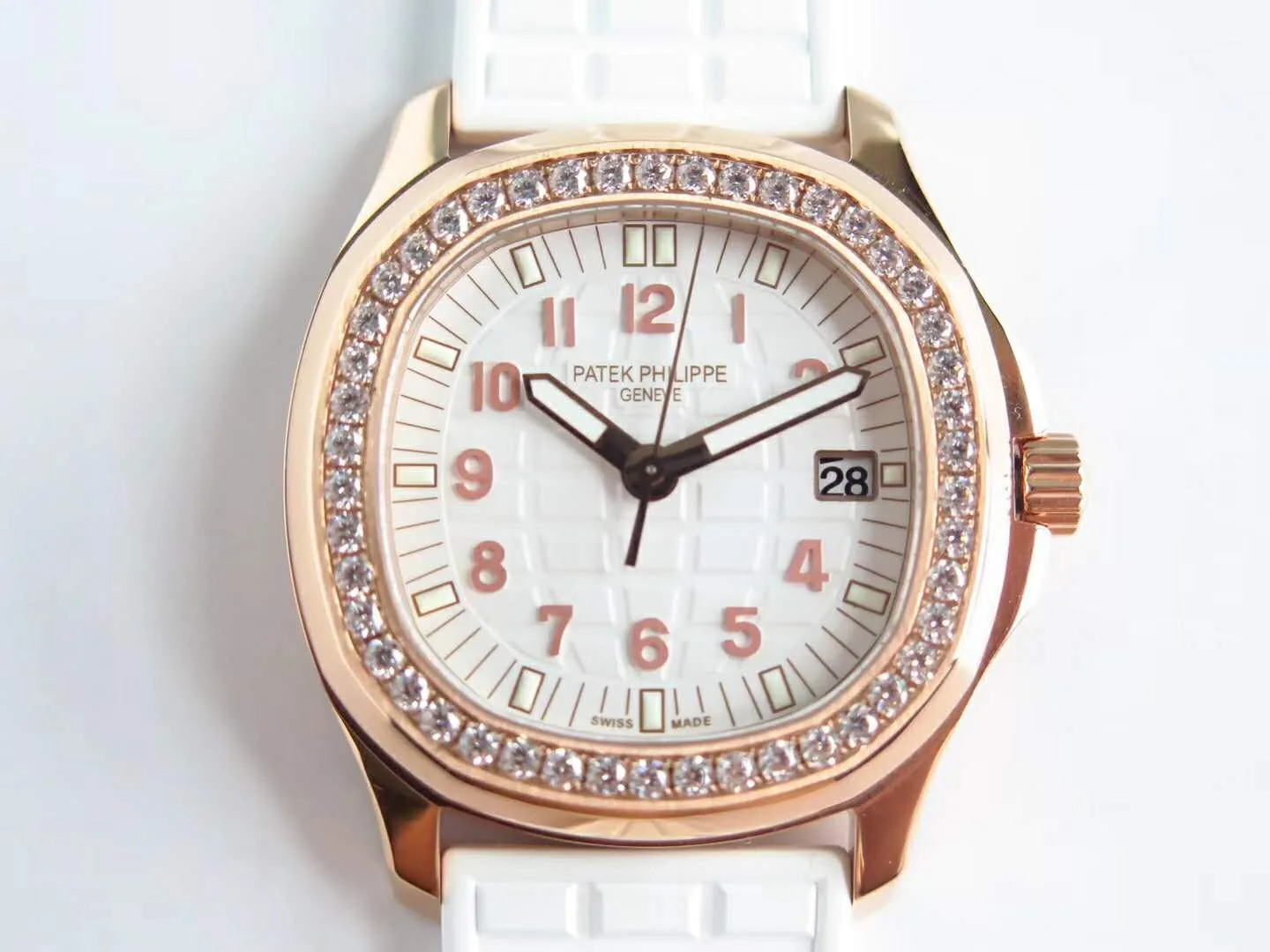 Aquanaut Luce 5068R-010 White Dial in Rose Gold - Image 3