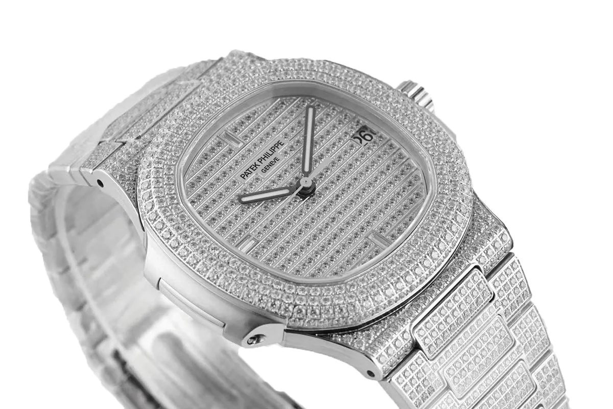Nautilus Jumbo 5711 Diamond Dial in White Gold with Paved Diamonds - Image 7