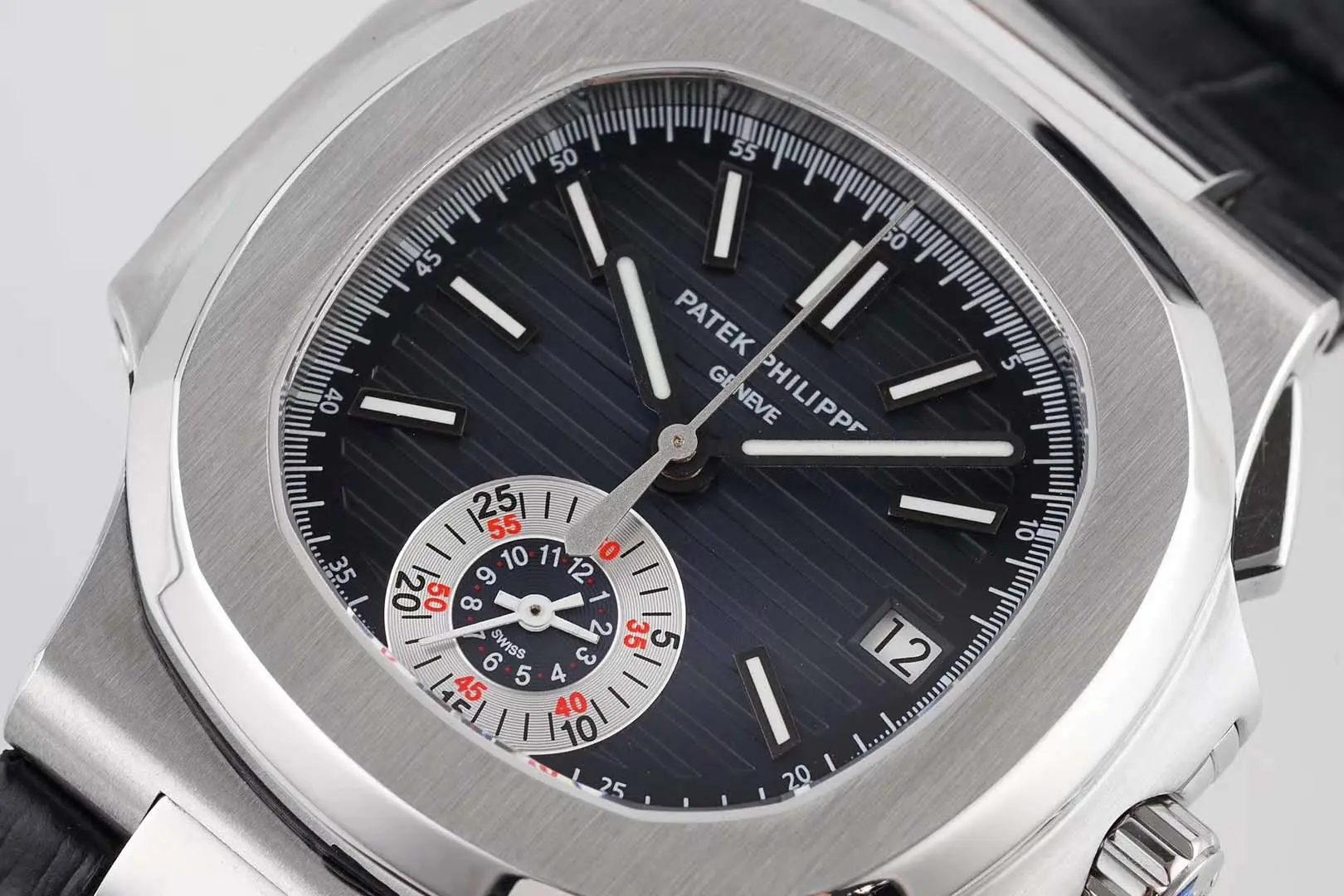 Nautilus 5980/1A-001 Blue Dial in Steel on Leather Strap - Image 3