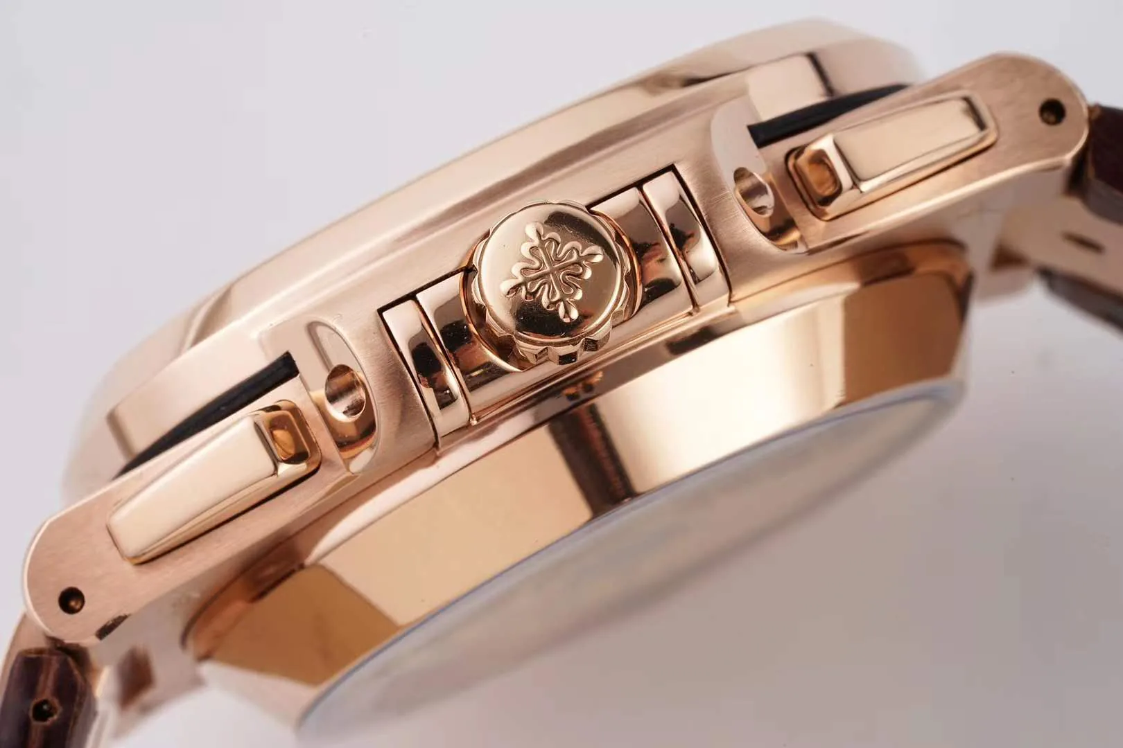 Nautilus Chronograph 5980/1R in Rose Gold on Brown Leather Strap - Image 9