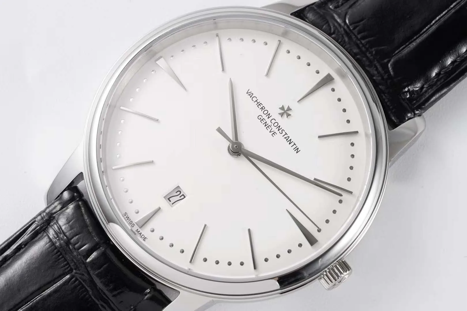 Patrimony White Dial in White Gold Ref: 85180 - Image 5