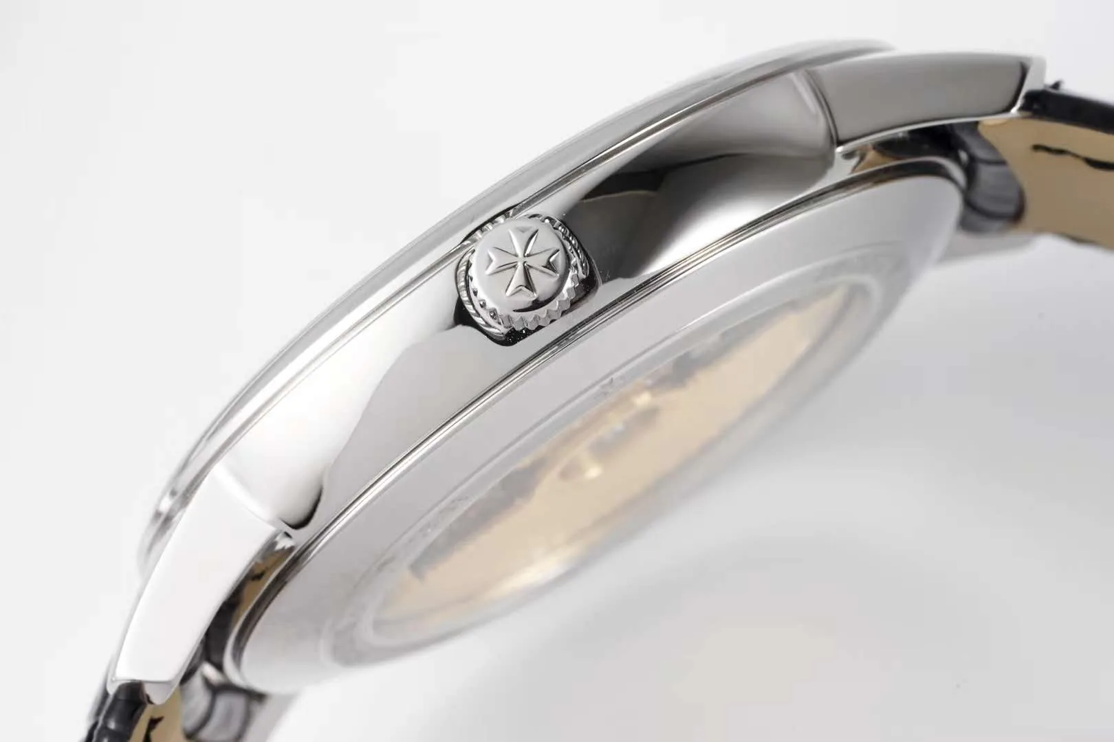 Patrimony White Dial in White Gold Ref: 85180 - Image 7