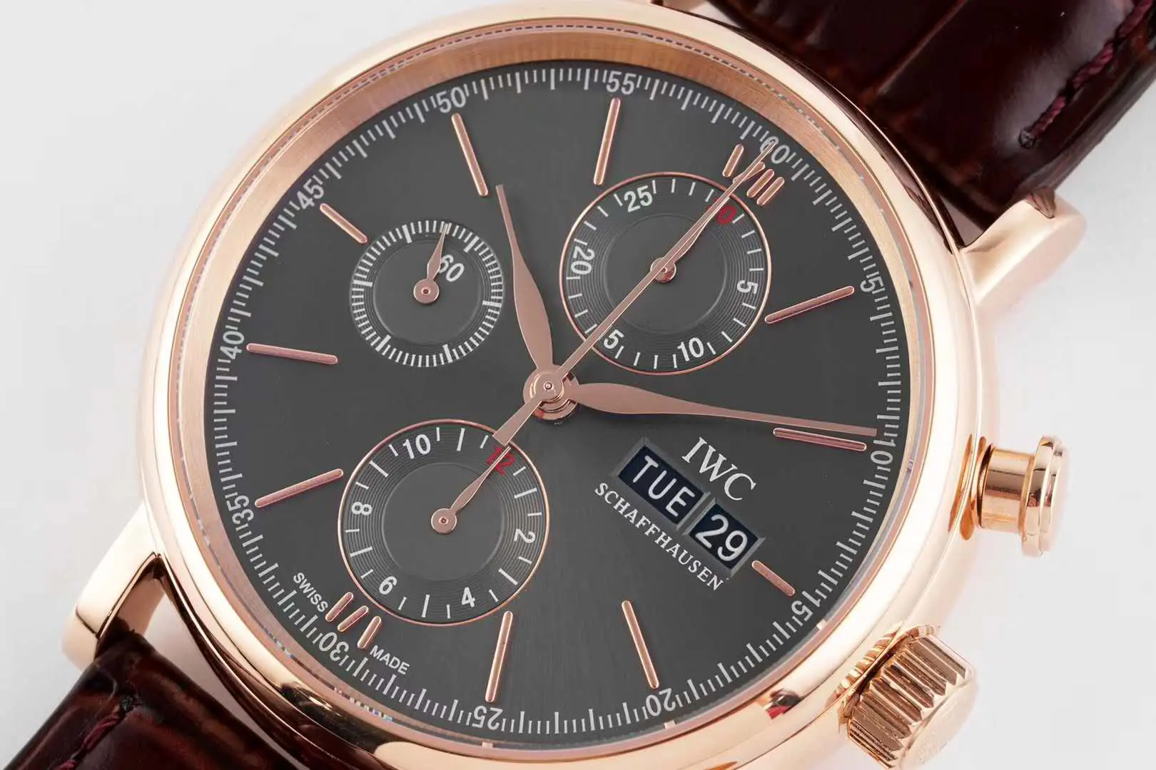 Portofino Chronograph IW391021 Grey Dial in Rose Gold - Image 3