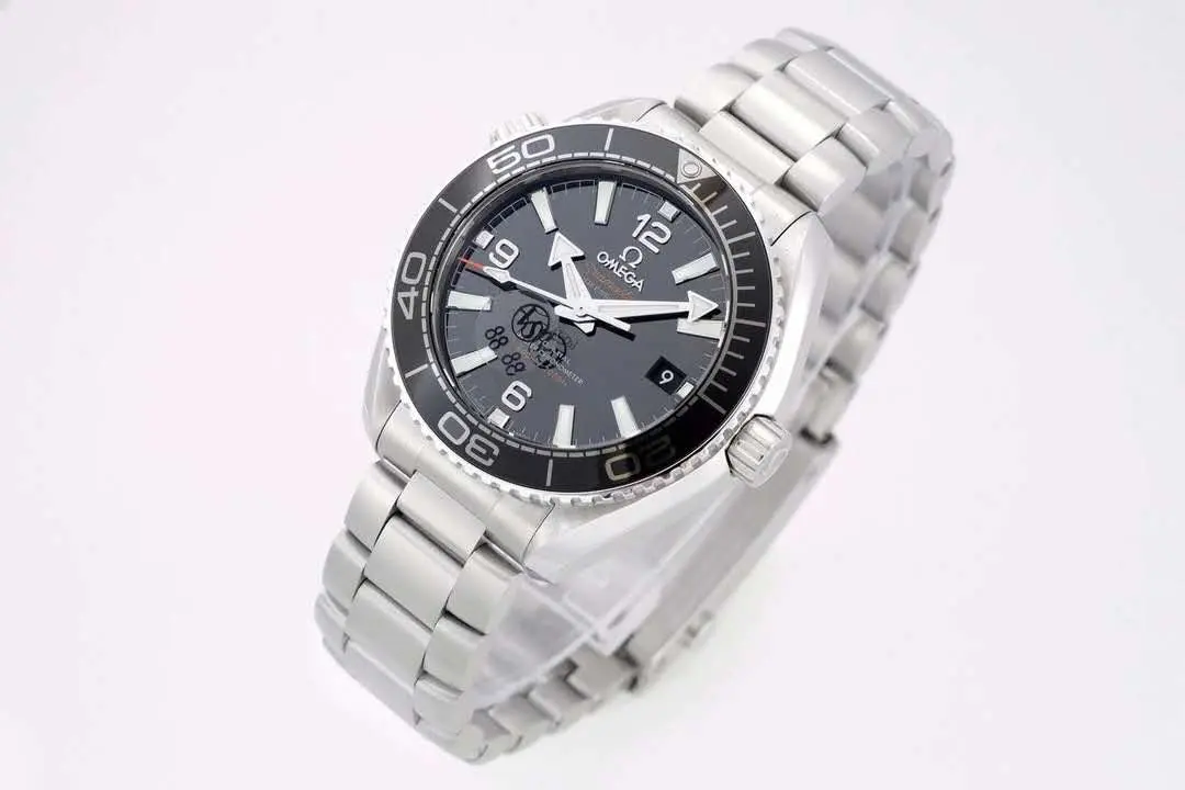 Seamaster Planet Ocean 600M Co-Axial Master Chronometer Black Dial 39.5mm on Bracelet - Image 2