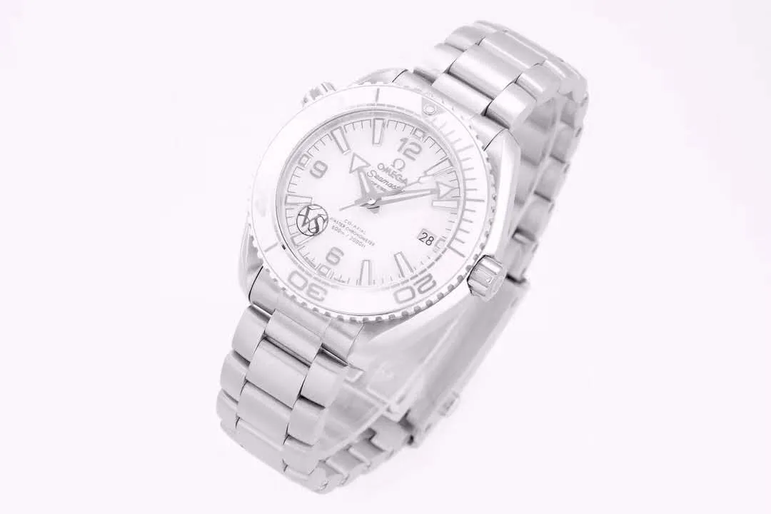 Seamaster Planet Ocean 600M Co-Axial Master Chronometer quadrante bianco 39.5mm su bracciale - immagine 3