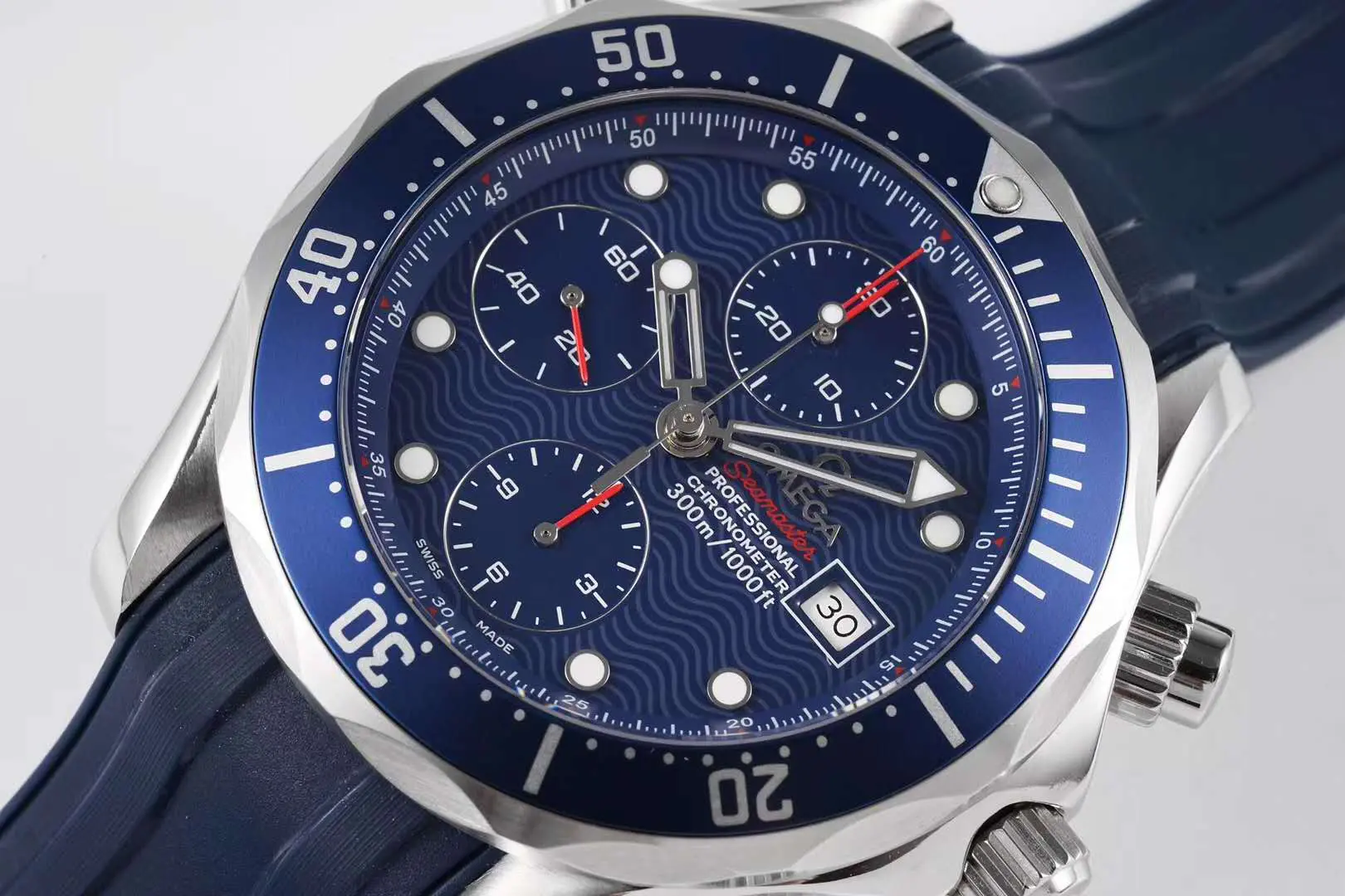 Seamaster Diver 300m Chronograph Blue Dial on Rubber Strap - Image 2