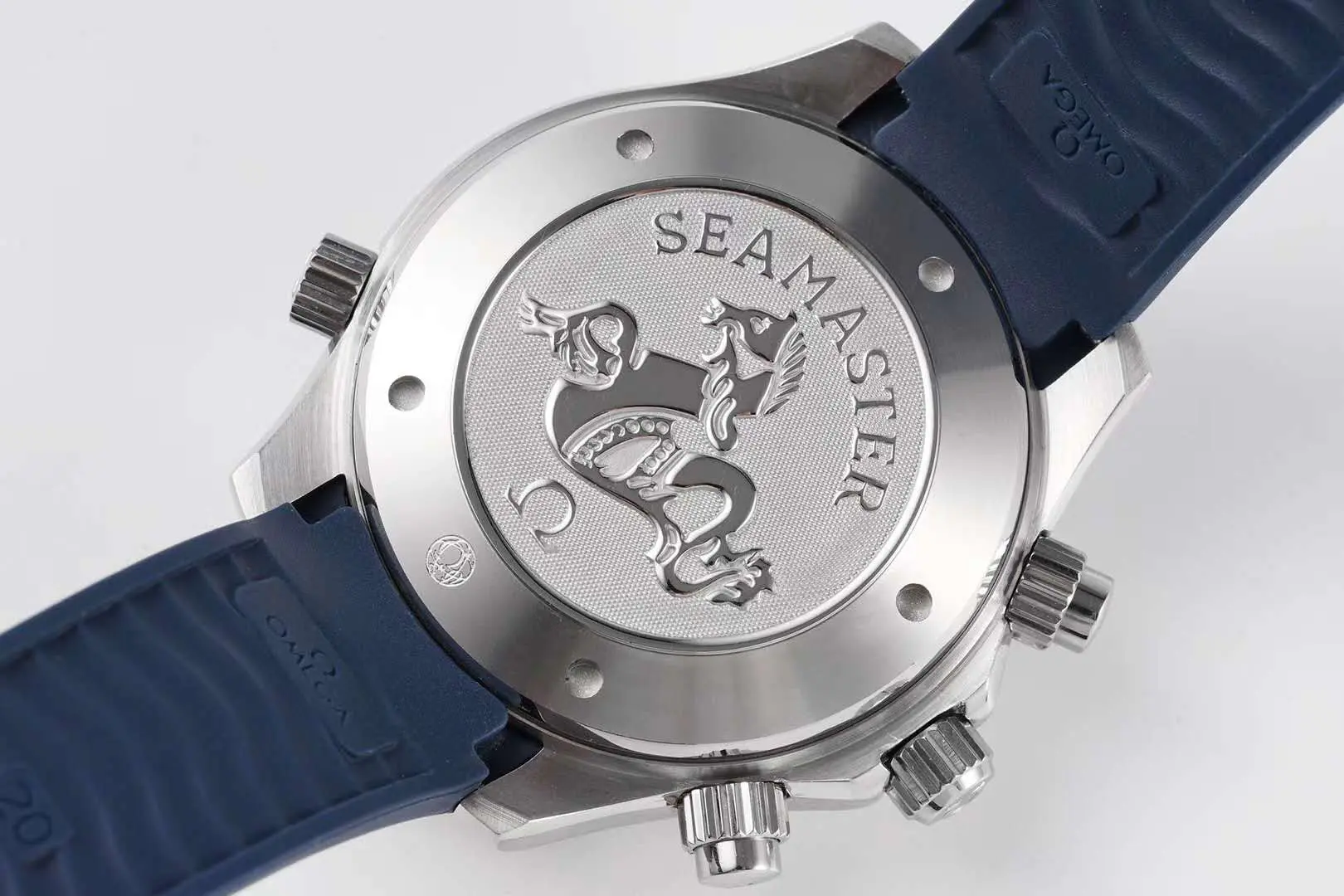 Seamaster Diver 300m Chronograph Blue Dial on Rubber Strap - Image 9