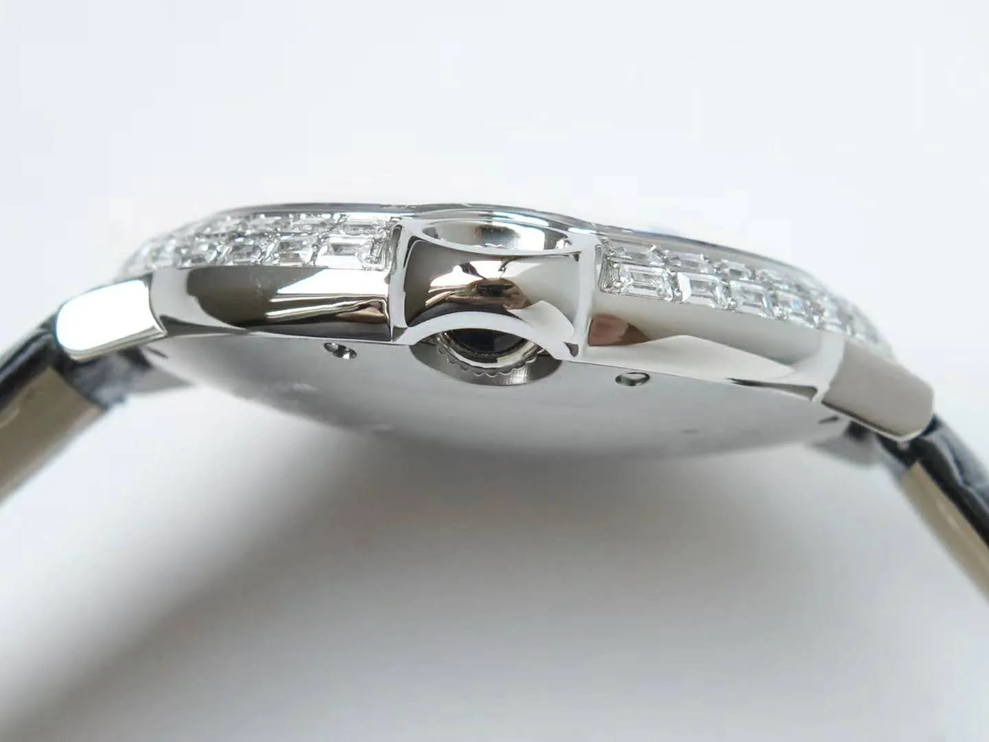 Ballon Bleu de Cartier 42mm White Dial with Diamonds in Rose Gold - Image 8