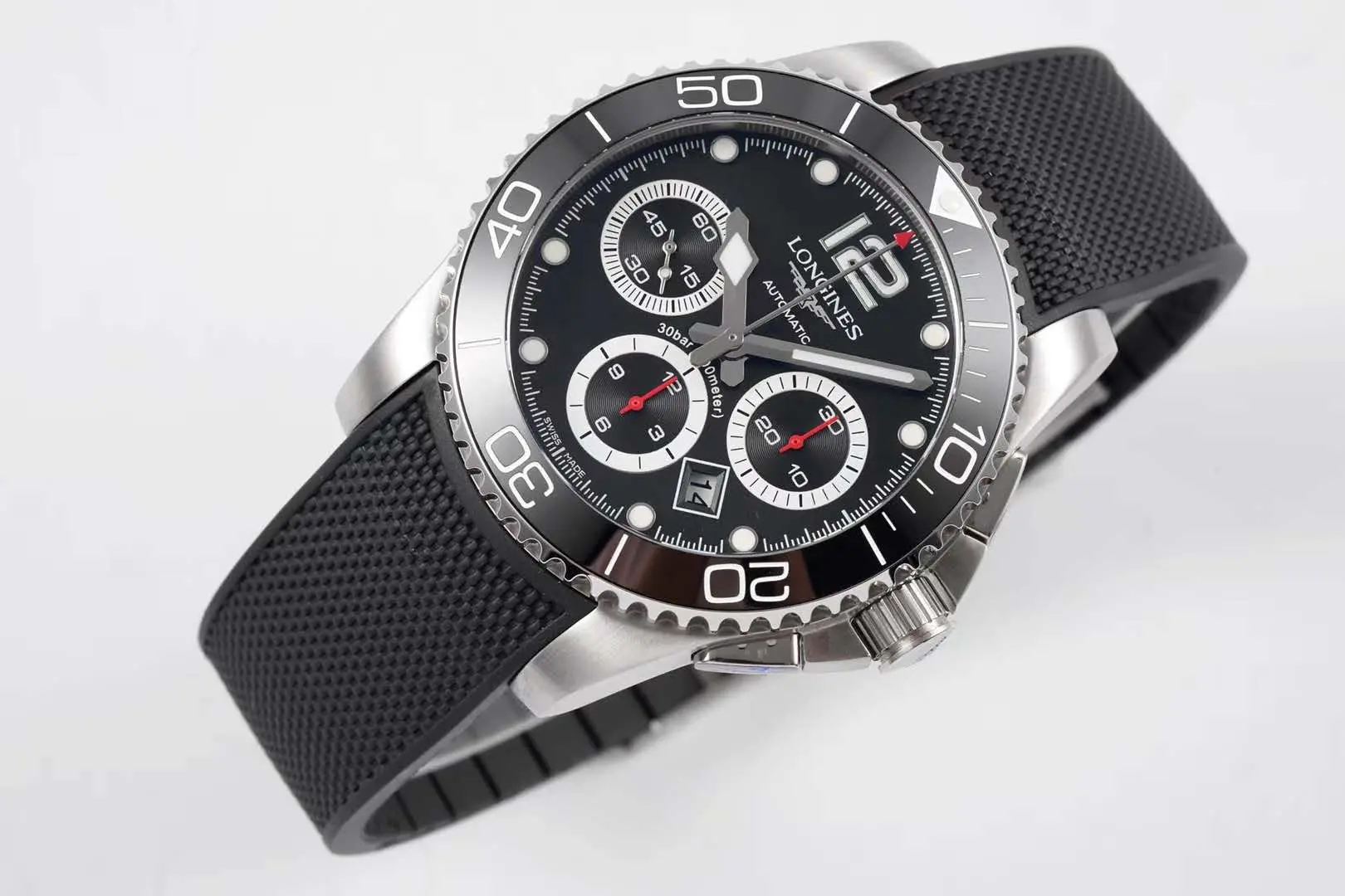 Hydroconquest Black Dial on Rubber Strap - Image 2