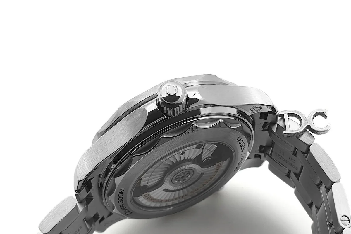 Seamaster Diver 300M Omega Co-Axial Master Chronometer 42mm White Dial with Black Bezel - Image 8