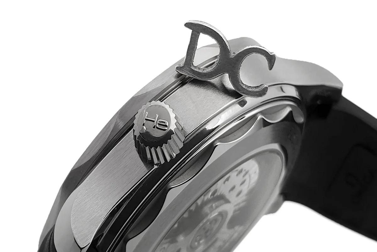 Seamaster Diver 300M Co-Axial Master Chronometer White Dial on Black Rubber Strap - Image 6