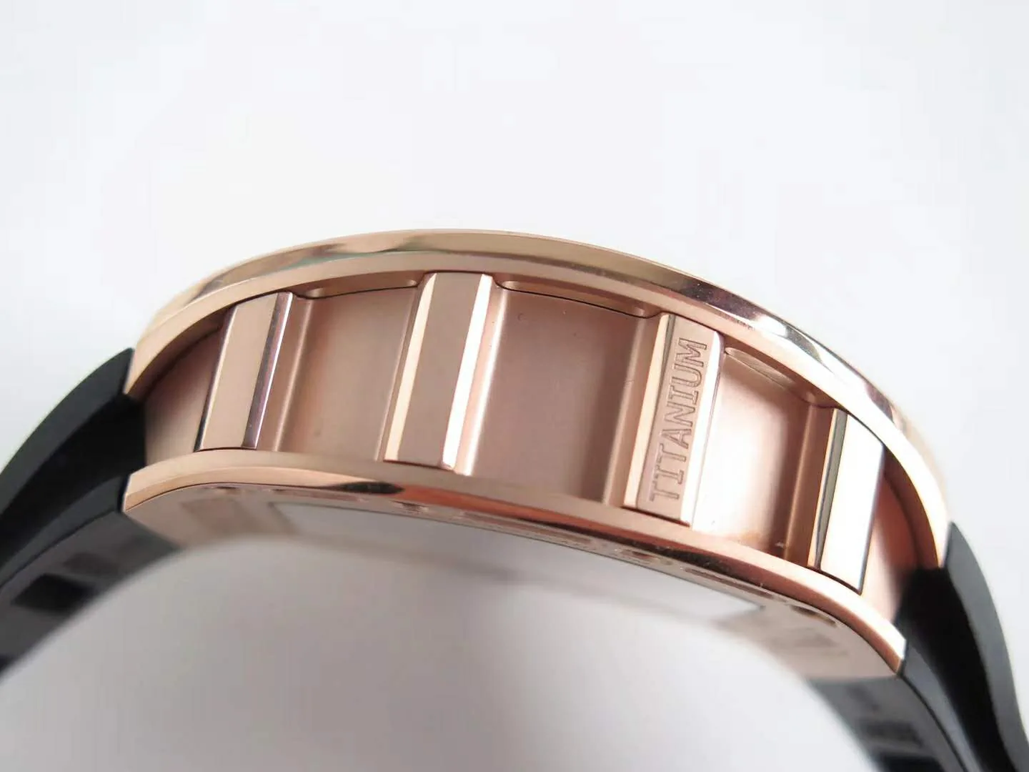 RM 052-01 Tourbillon Skull en or rose – Image 9