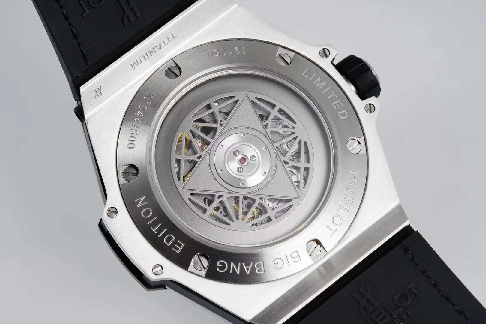 Big Bang Unico Sang Bleu in Steel on Brown Leather Strap - Image 6