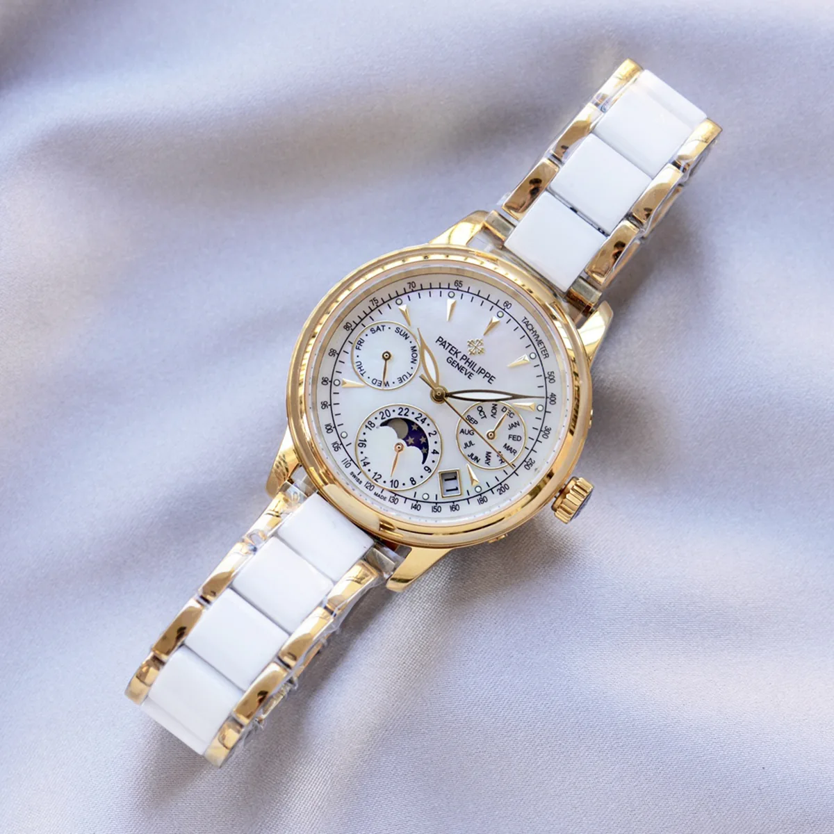 Grand Complications Ladies First Perpetual Calendar in Yellow Gold - Image 3