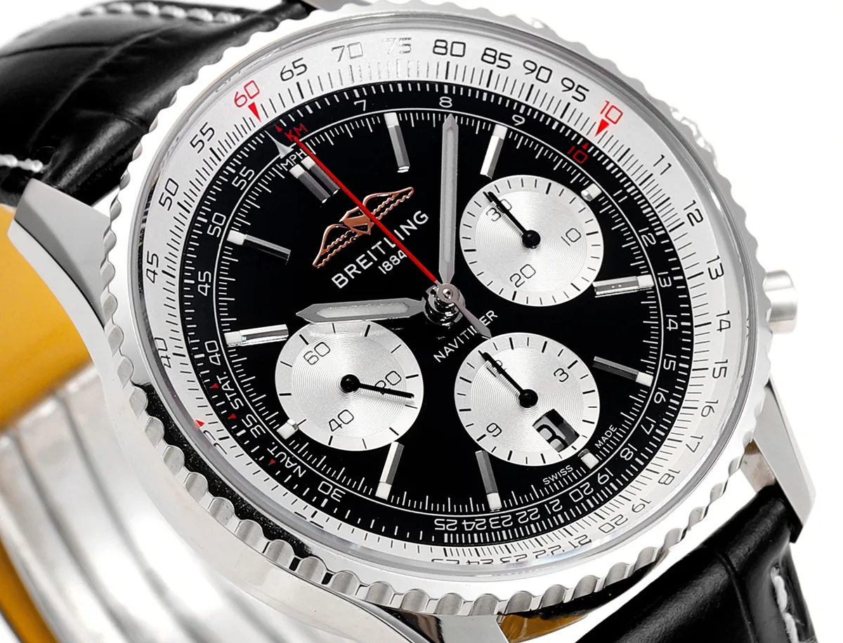 Navitimer B01 Chronograph 43 schwarzes Zifferblatt in Stahl am Lederarmband Ref. AB0138211B1P1 – Bild 4