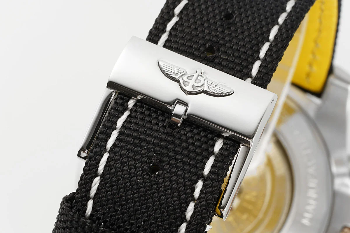 Avenger B01 Chronograph 45 Black Dial in Steel