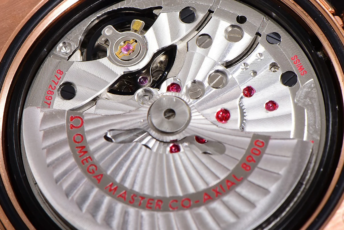 Constellation Co-Axial Master Chronometer 41mm Blue Dial in Rose Gold