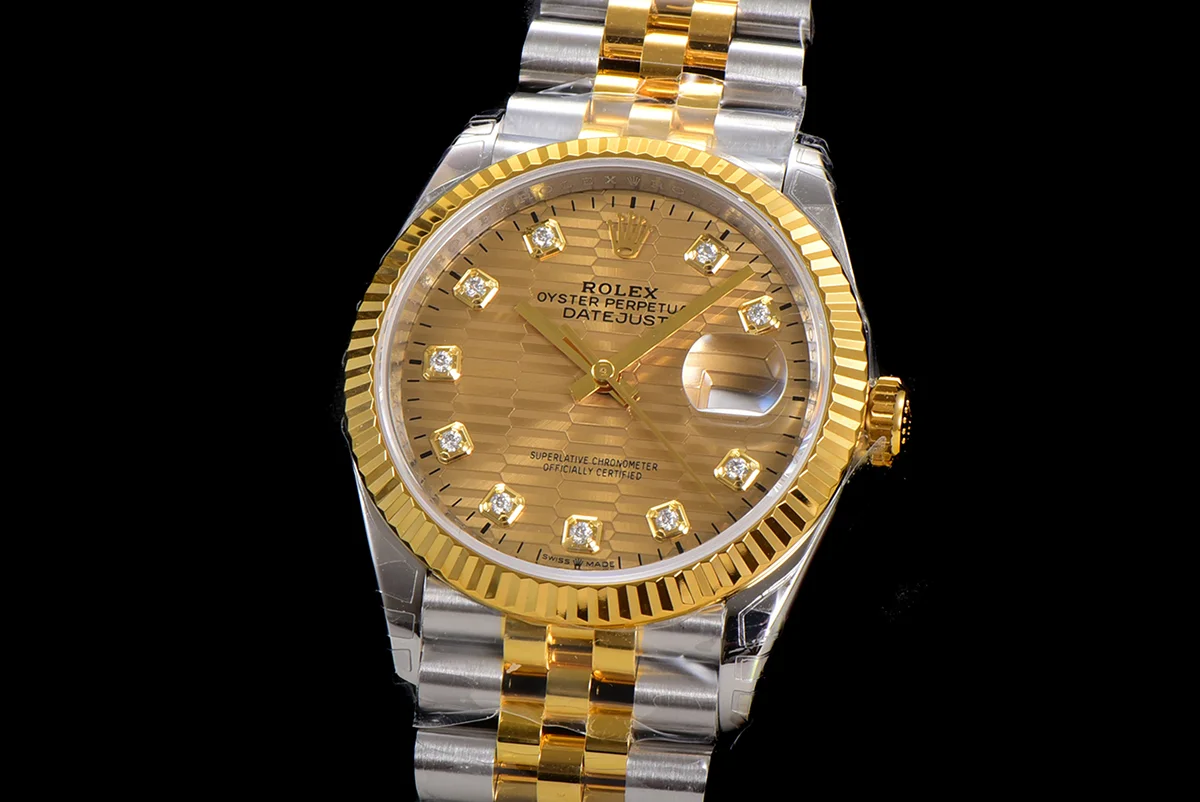 Datejust 36 126233 Golden Motif Dial with Diamond Marker in Steel/Yellow Gold in Jubilee