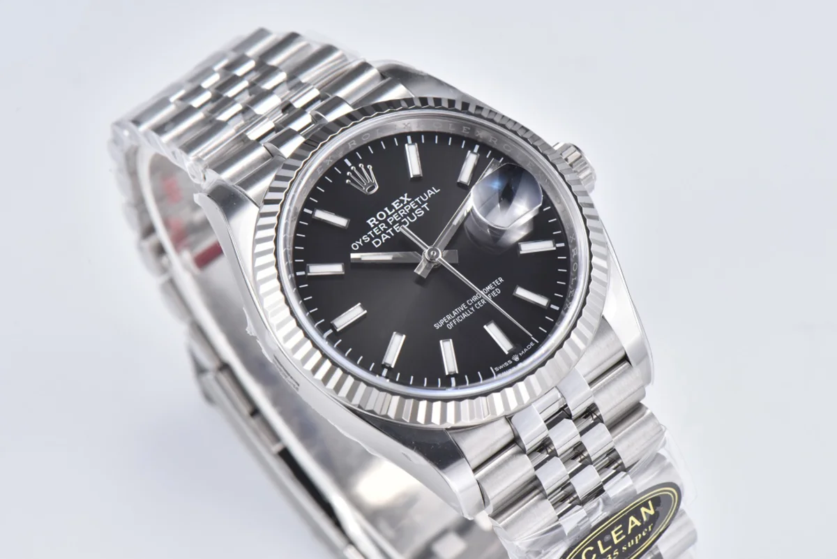 Datejust 36 126334 Bright Black Dial Stick on Jubilee Bracelet