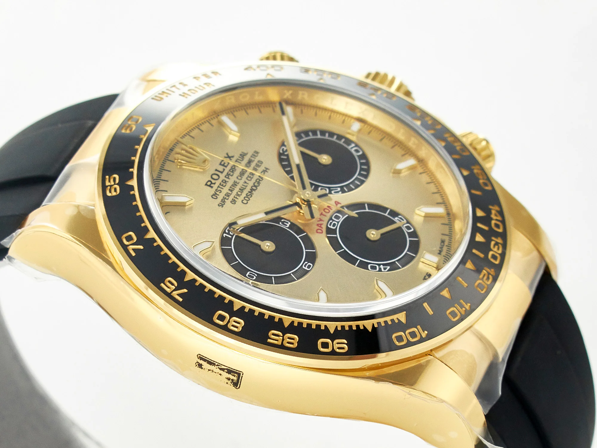 Daytona 126518 Clean YG 1:1 Best Edition YG Dial on Oysterflex Rubber Strap SH4131
