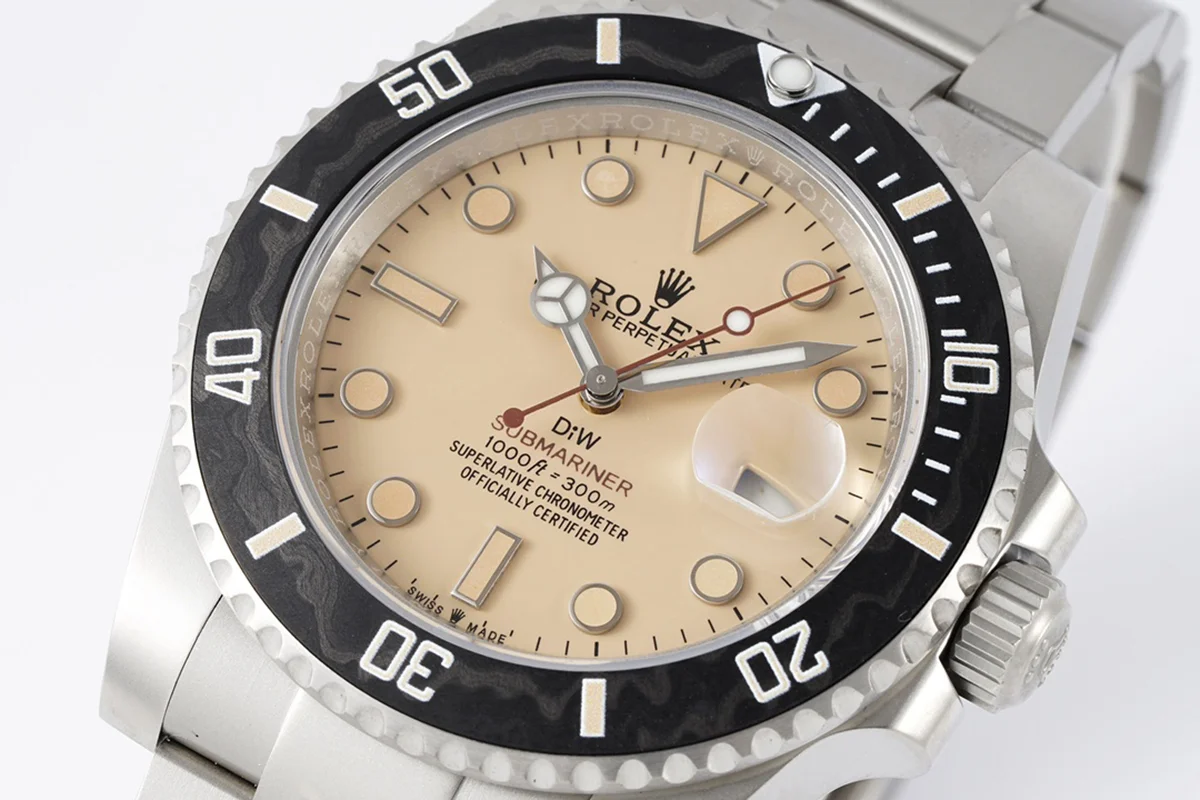 DIW Submariner Dune Creme Dial