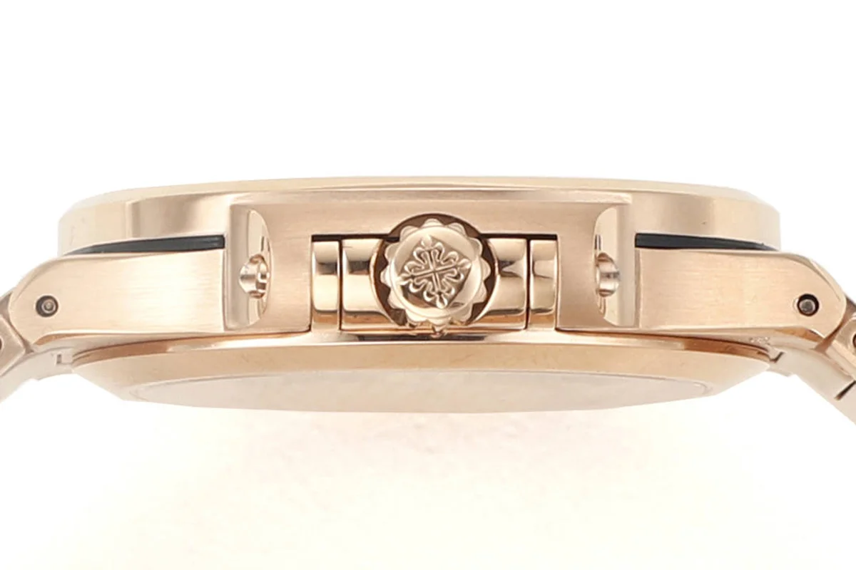 Nautilus 7118/1R-010 Golden Brown Opaline Dial