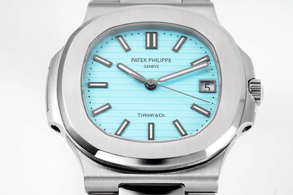 Nautilus Jumbo 5711/1A-018 Tiffany Blue Dial
