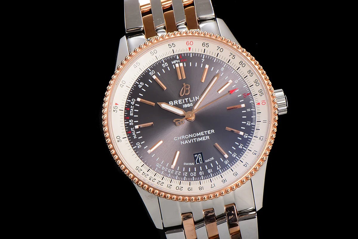 Navitimer Automatic 41 Grey Dial in Steel/Rose Gold on Bracelet