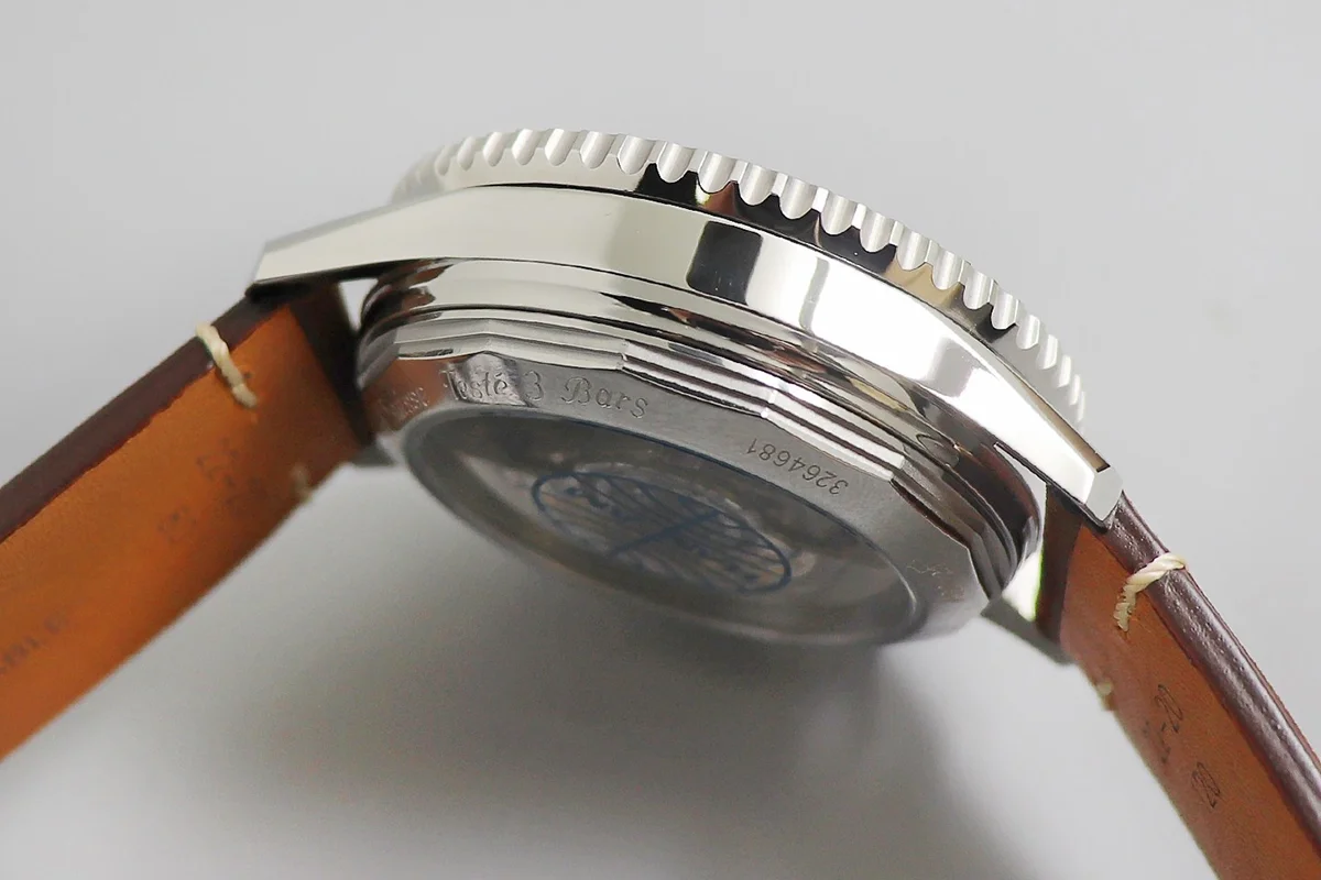 Navitimer B01 Chronograph 43 Pan AM Ref. AB01212B1C1X2
