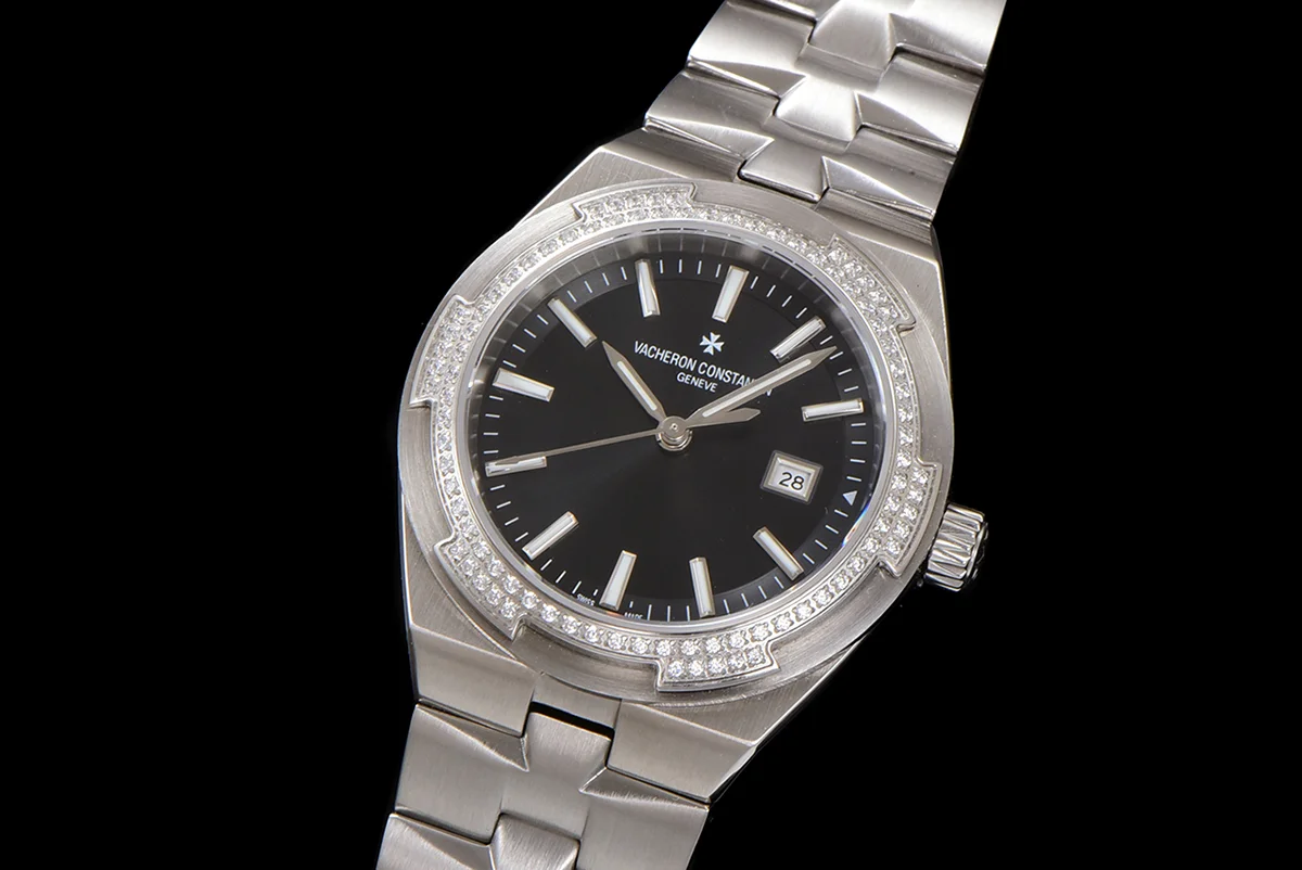 Overseas Black Dial Ref. 4205 35mm in Steel