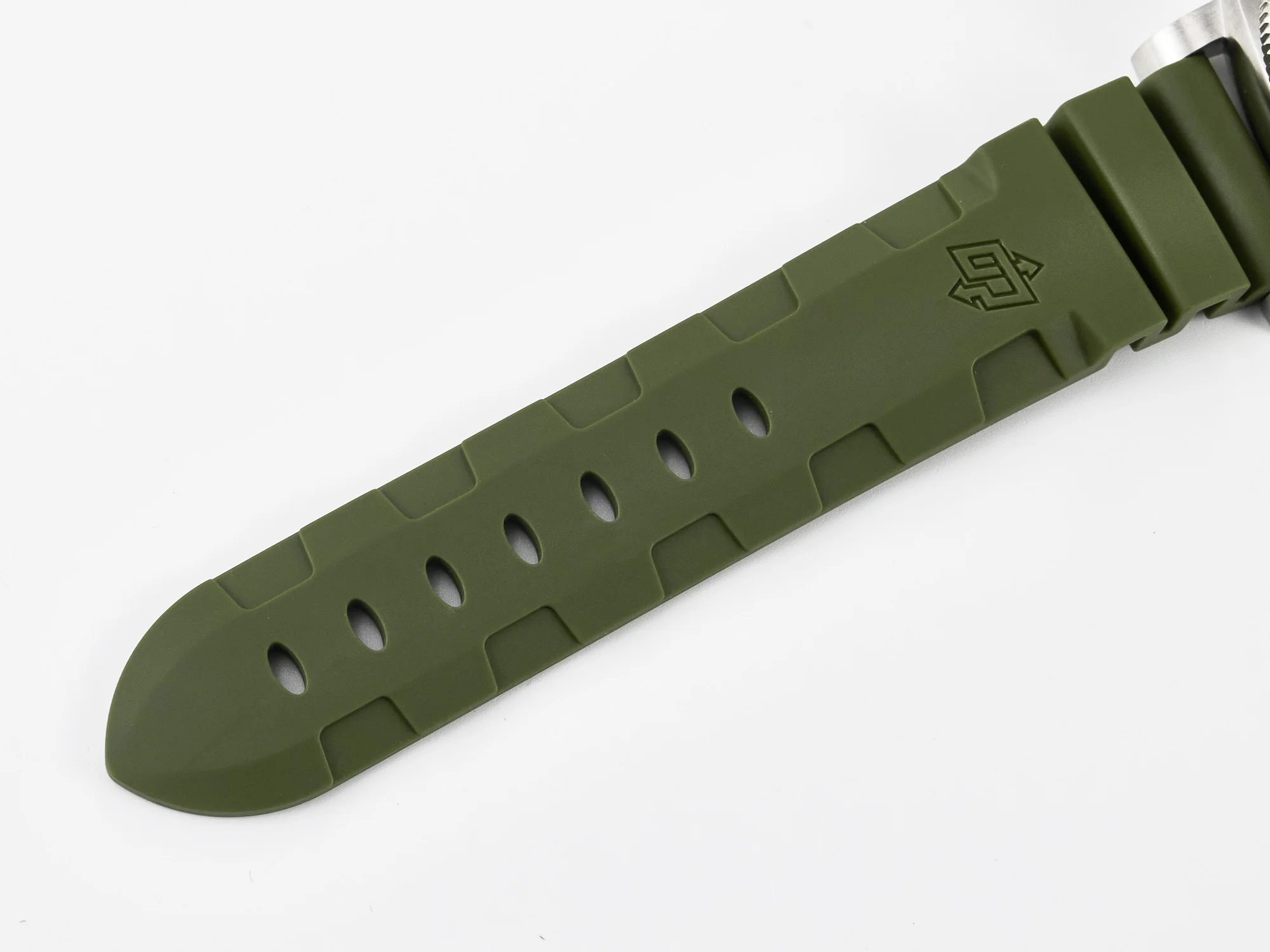PAM1055 Luminor Submersible 42mm Verde Militare VSF 1:1 Best Edition on Green Rubber Strap P.900 Clone