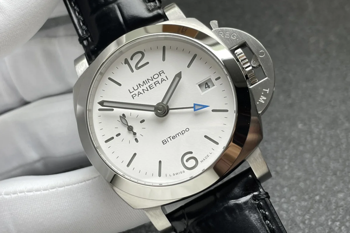 PAM1367 Luminor Quaranta BiTempo 40mm