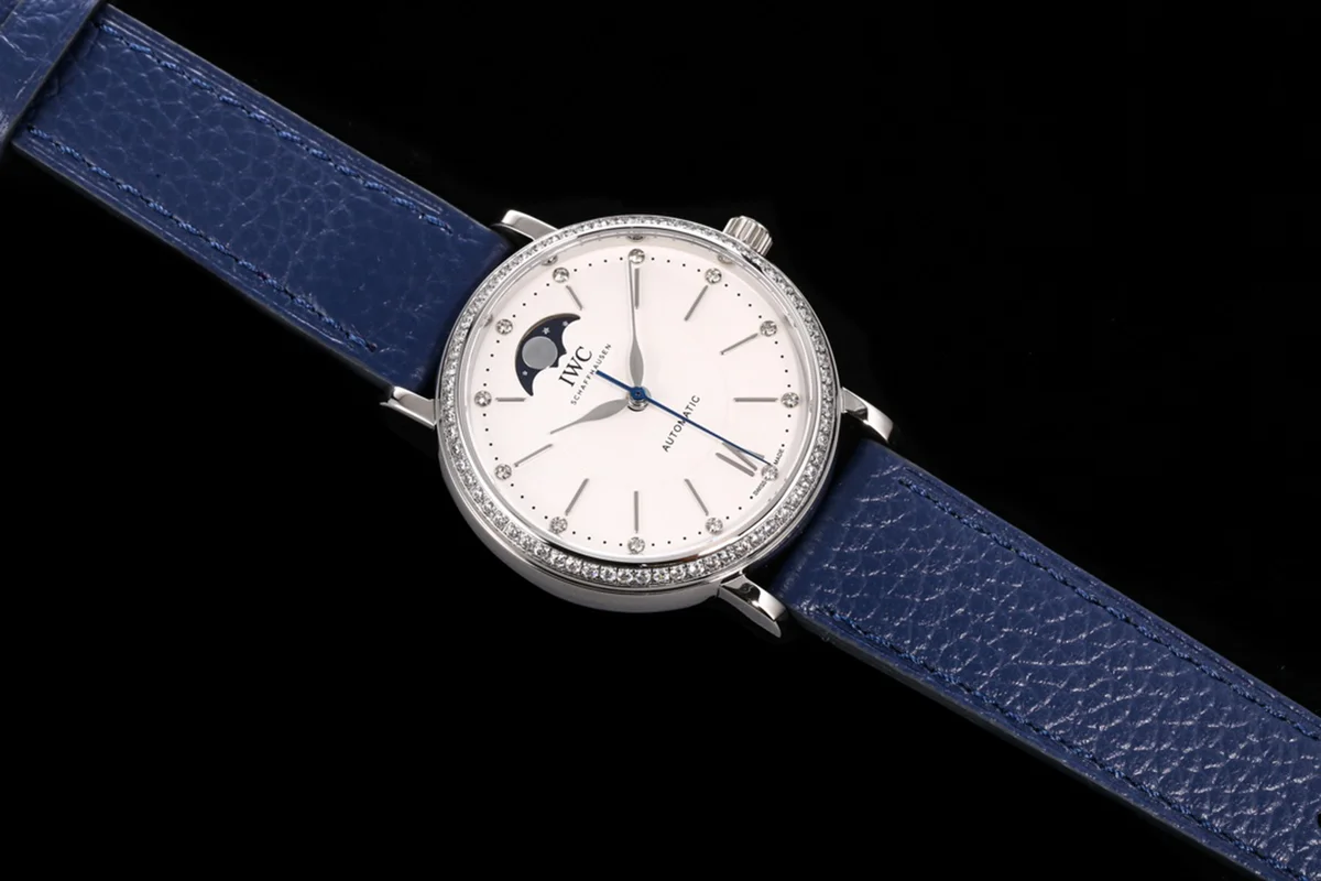 Portofino IW659601 Automatic Moon Phase 37 White Dial on Blue Leather Strap