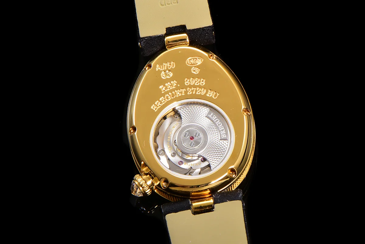Reine de Naples in Yellow Gold 8928BA Black Leather Strap