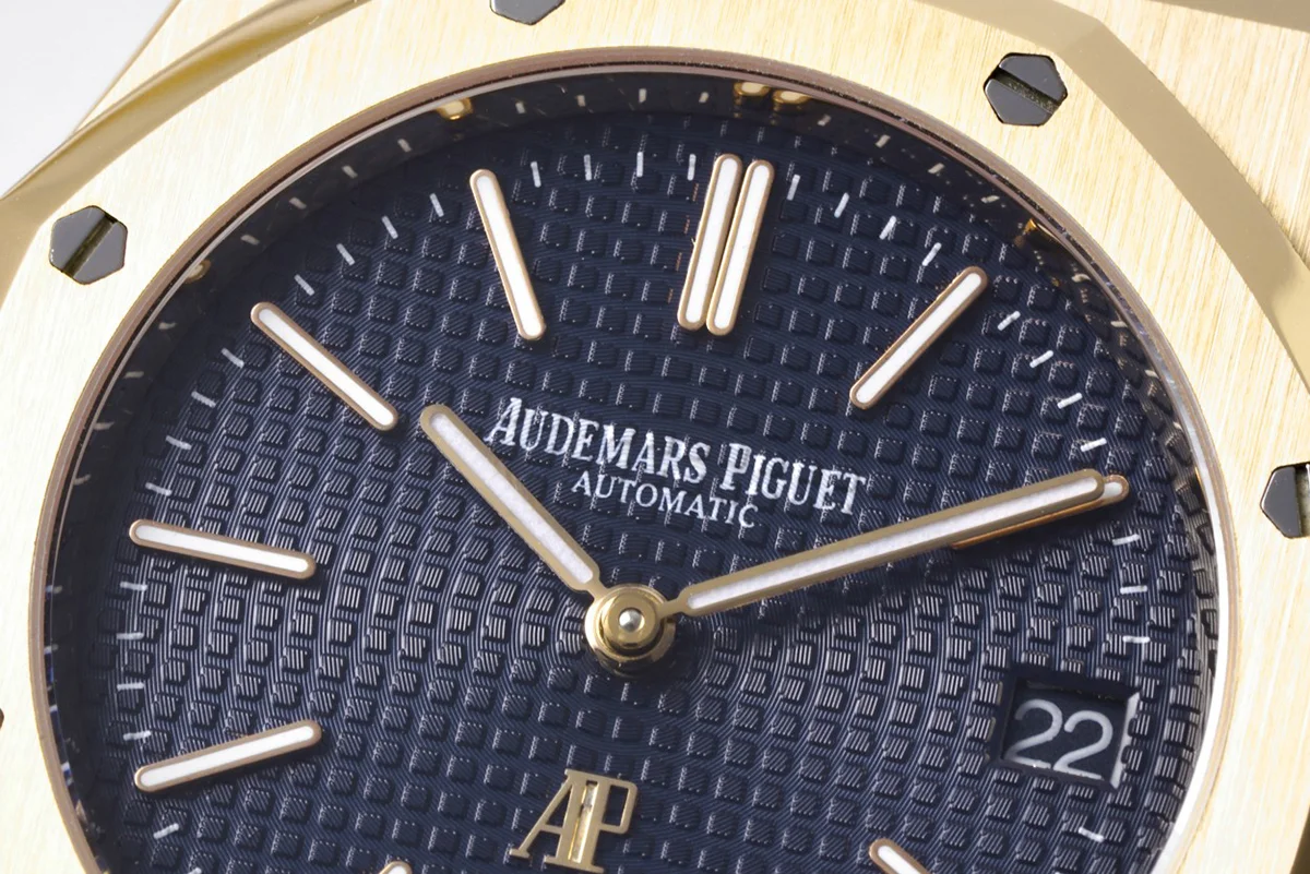 Royal Oak 15202 Blue Dial in Yellow Gold