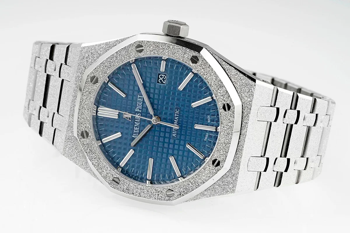 Royal Oak 15450ST 37mm Blue Dial in Frosted Gold