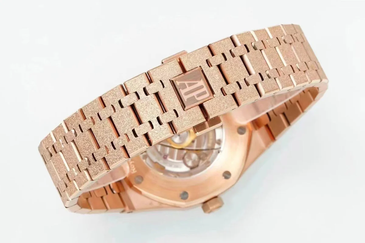 Royal Oak 15450ST 37mm White Dial in Frosted Rose Gold