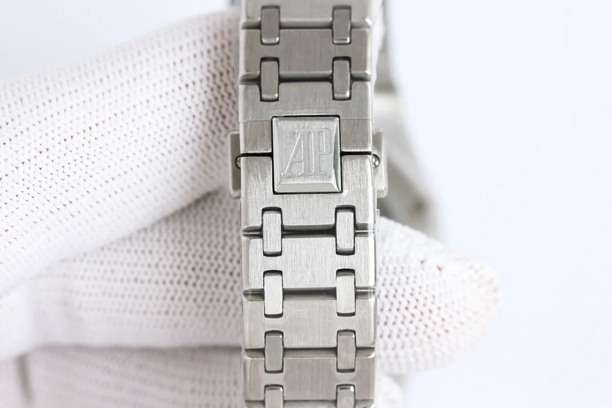Royal Oak 15550 Silver Dial 1017 ALYX 9SM in White Gold