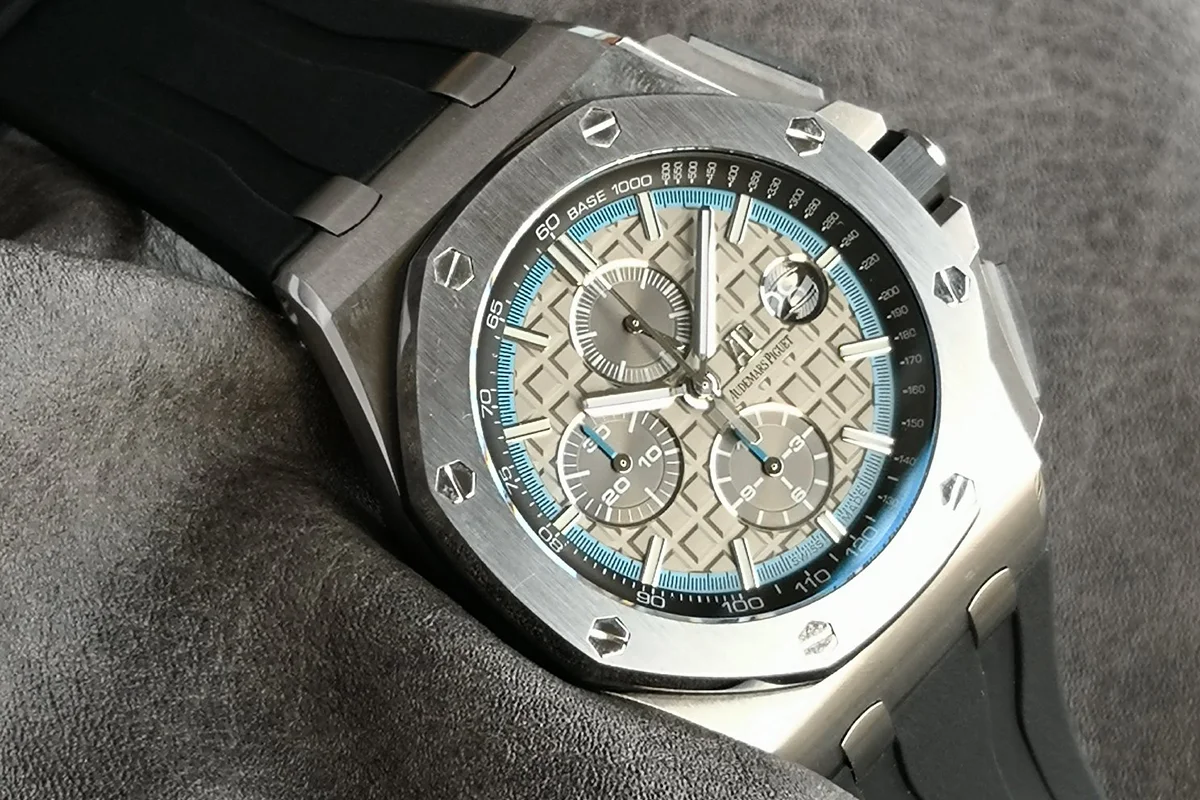Royal Oak Offshore Novelty 44mm Grey Dial in Steel