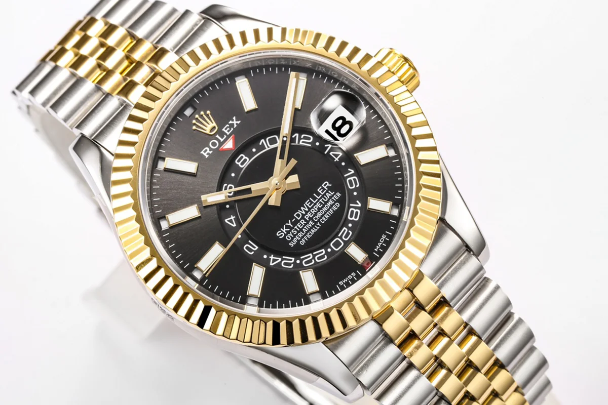 Sky-Dweller 326933 Black Dial in Steel/Yellow Gold