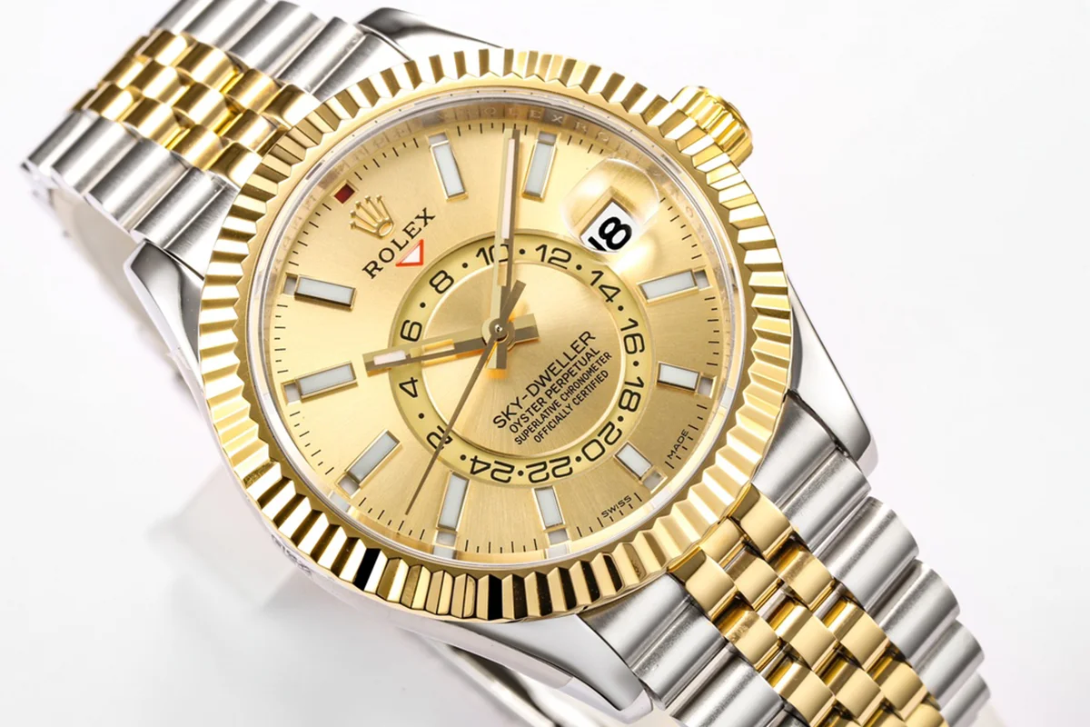 Sky-Dweller 326933 Champagne Dial in Steel/Yellow Gold