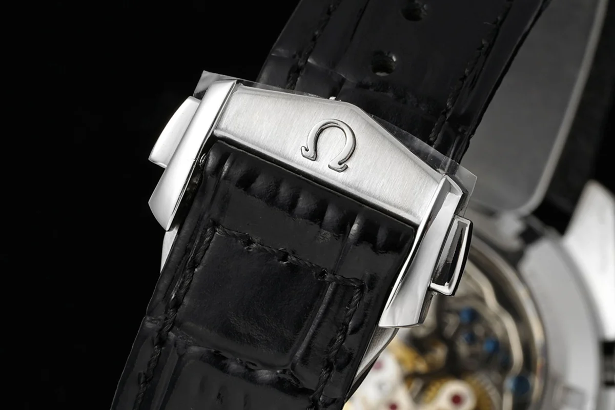 Speedmaster Moonwatch Professional 42mm Canopus Gold™ on Leather Strap