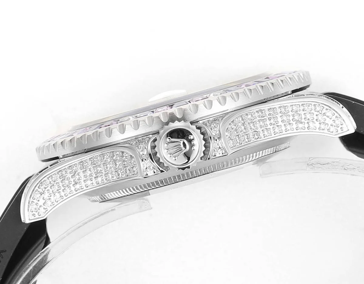 Yacht Master 40 Black Dial with White Diamond Bezel